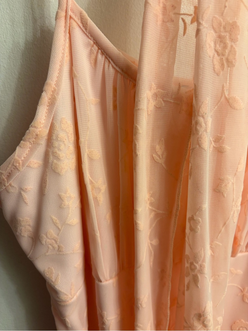 Delicate Velour Dress in Light Rose - Picture 8 of 11